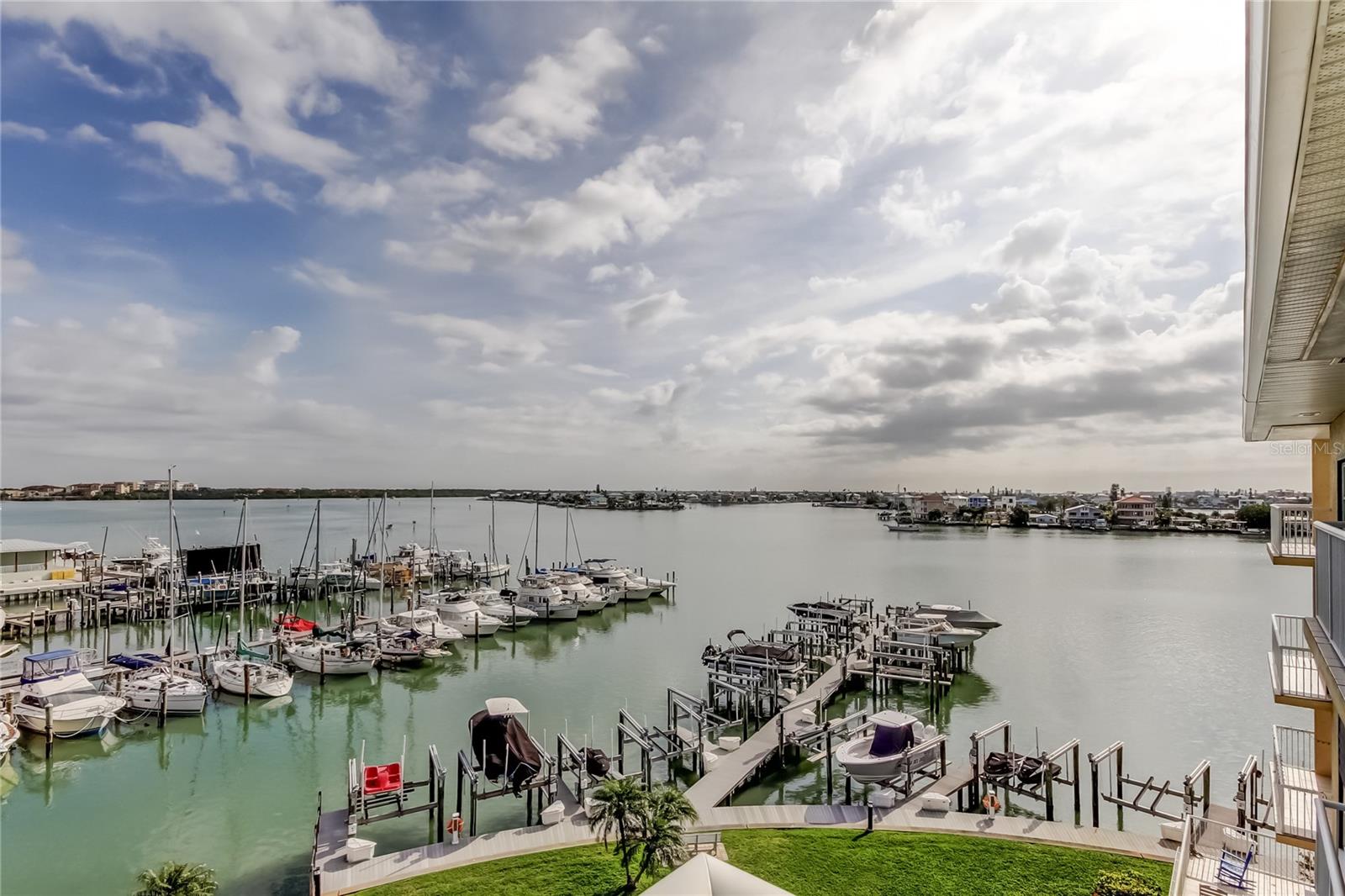 425 150th Ave #2504, FL