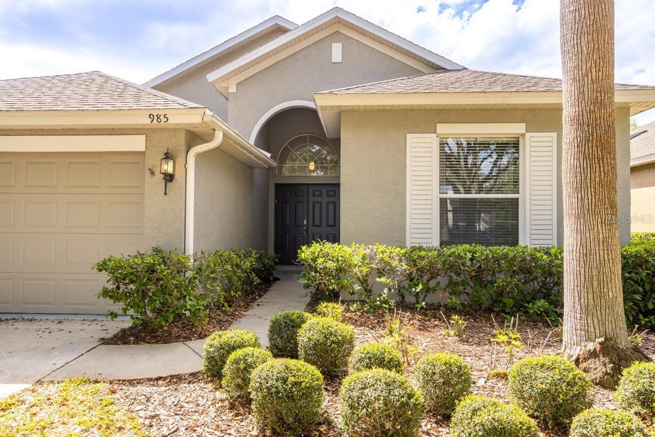 985 Ridgemount Place, FL