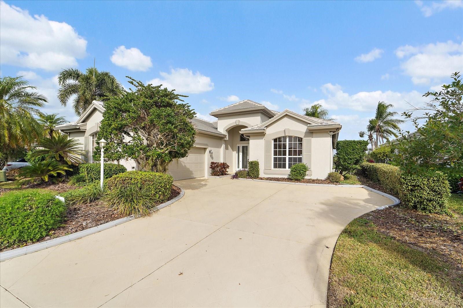 6585 Waters Edge Way, FL