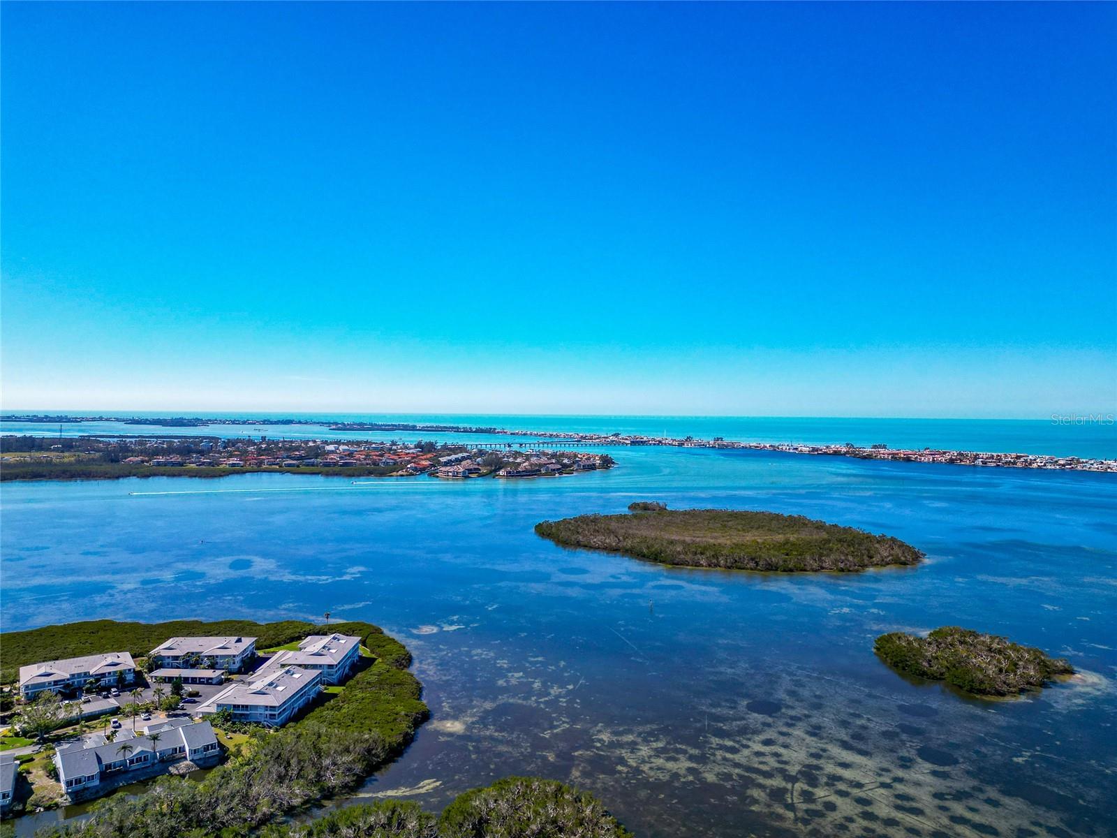 1389 Perico Pointe Cir Circle, FL