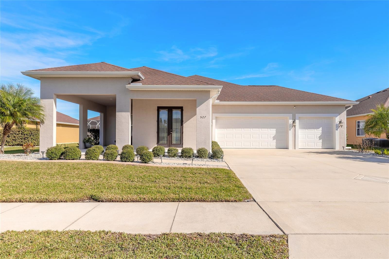 527 Luna Bella Ln, FL