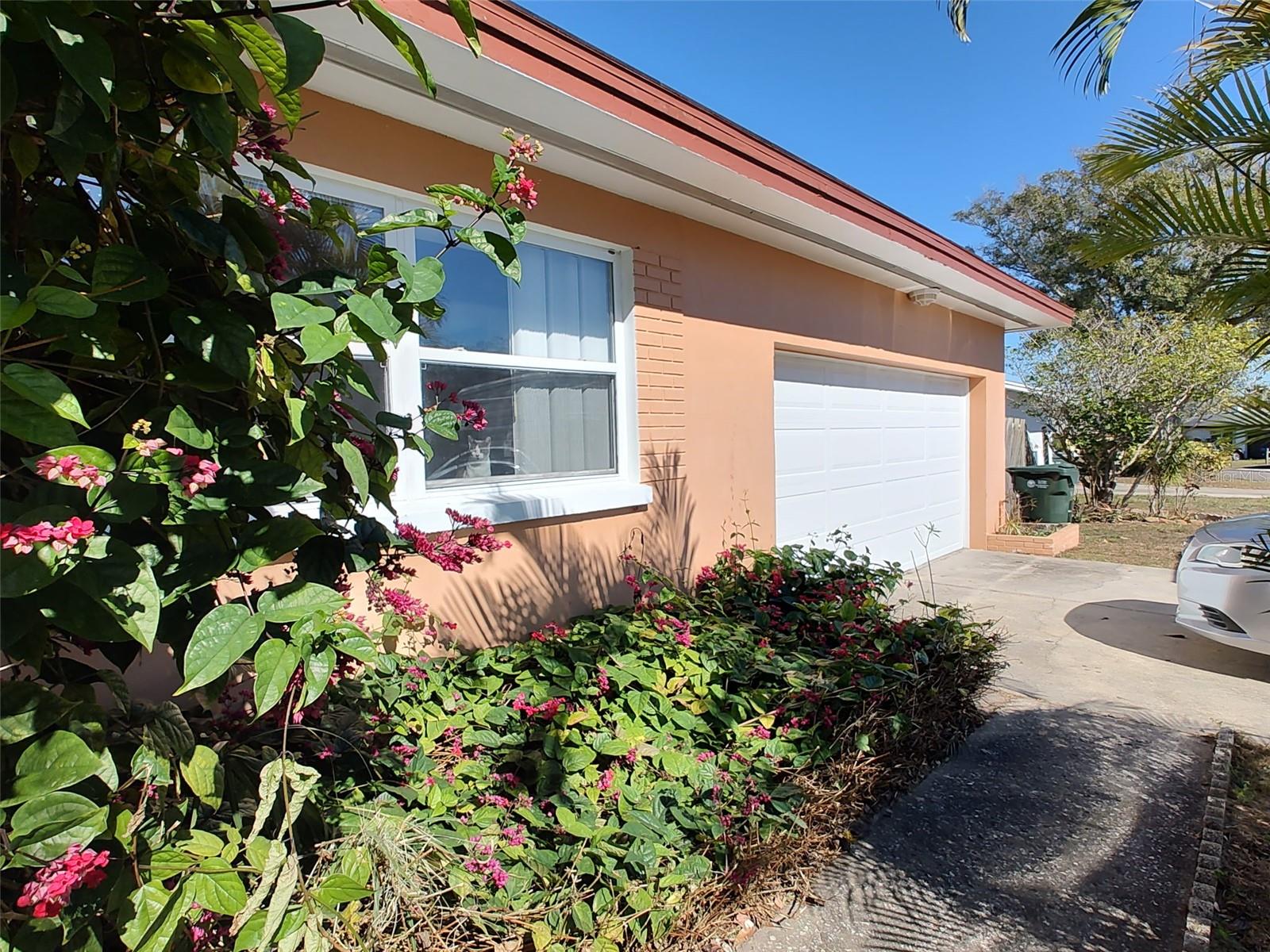 1332 Buckingham Drive, FL