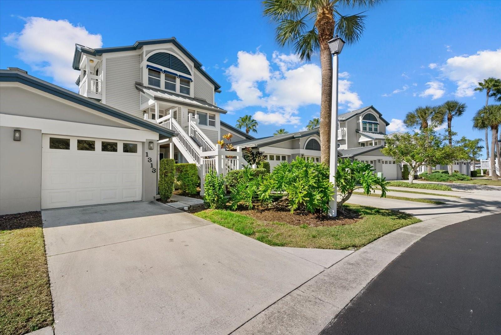 1313 Siesta Bayside Dr #1313d, FL