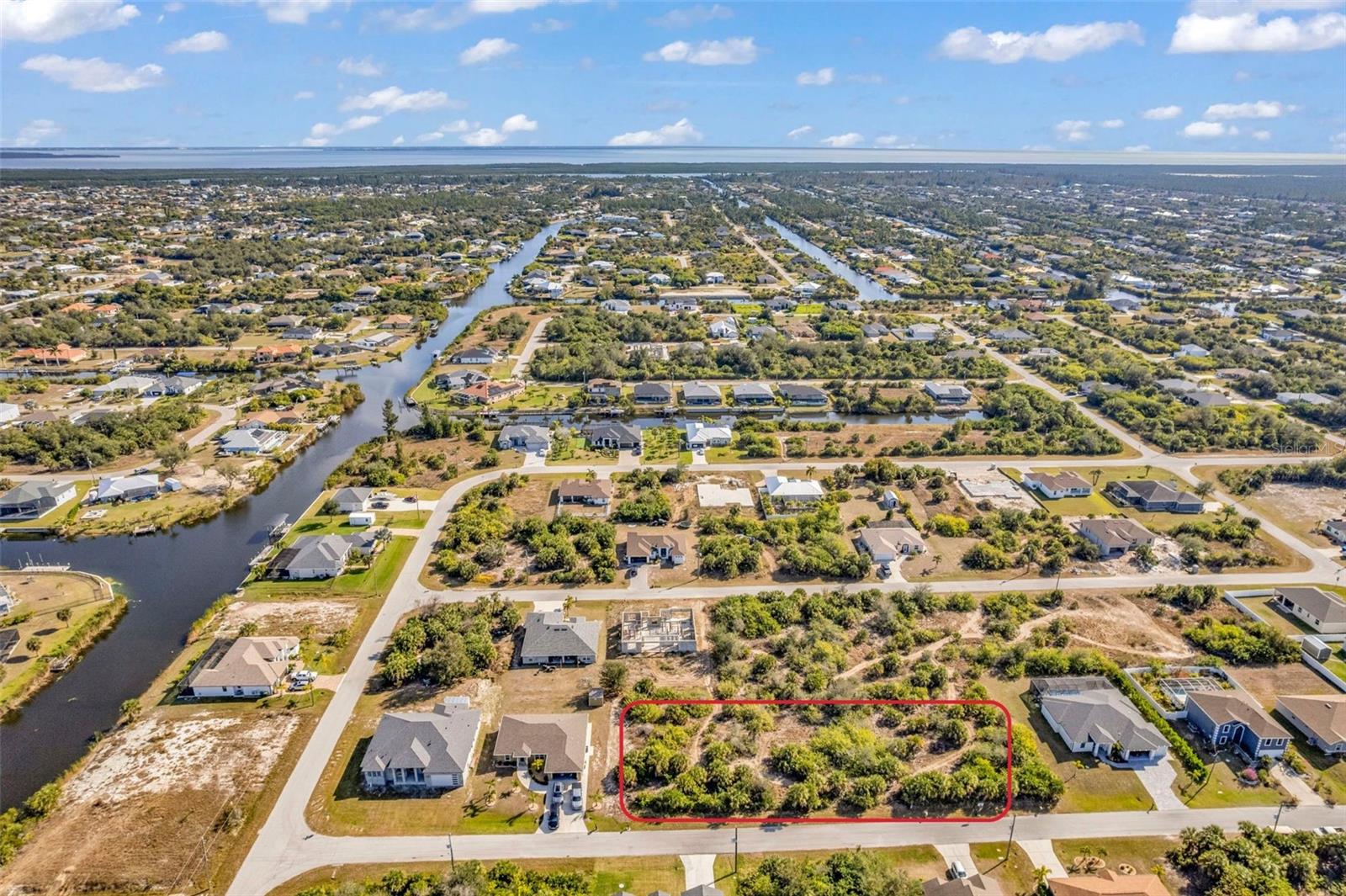 10022 Greetings St, FL