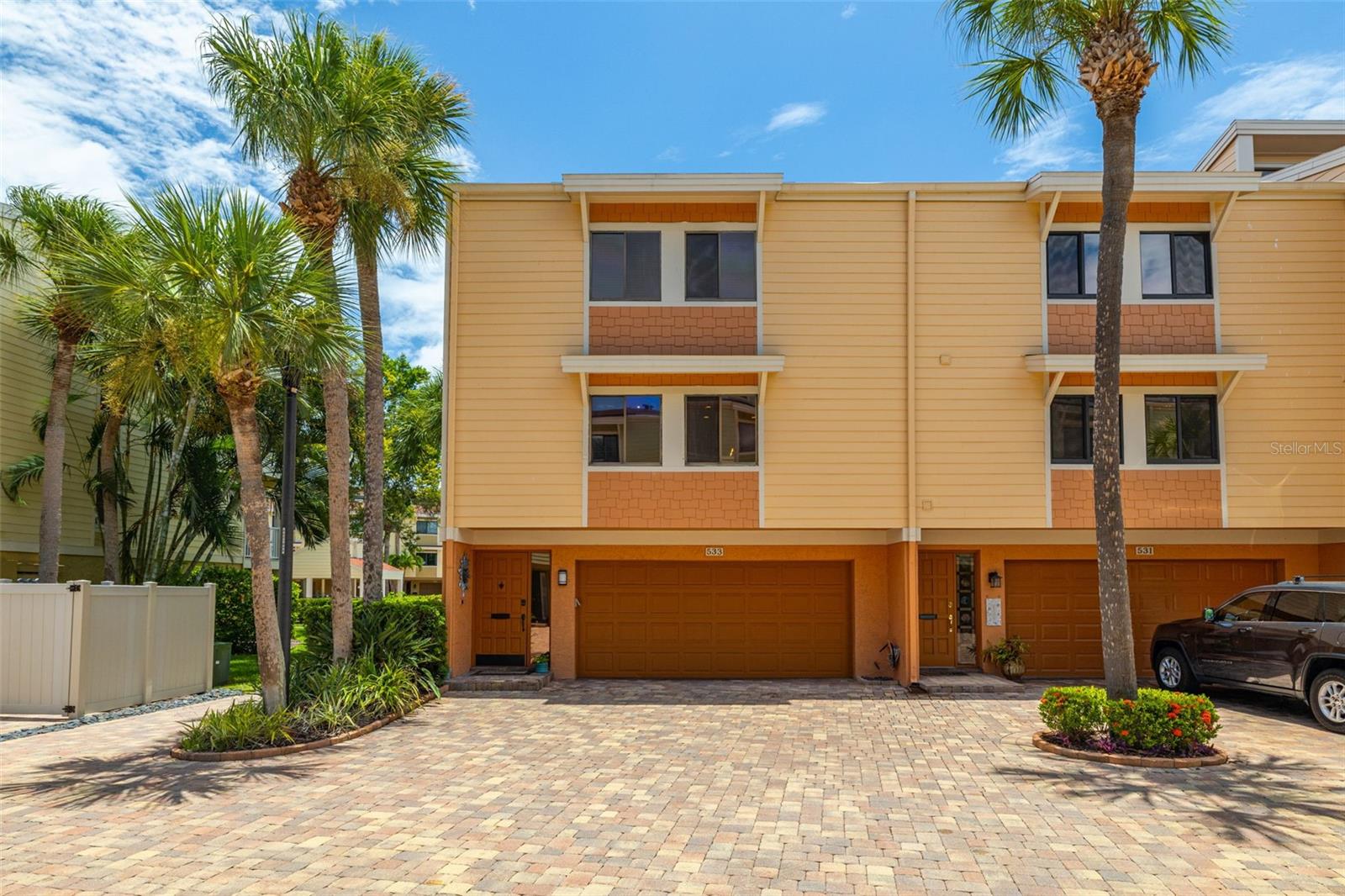 533 Sandy Hook Rd, FL