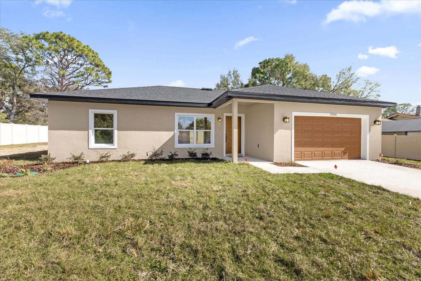 12345 Se 99th Ave, FL