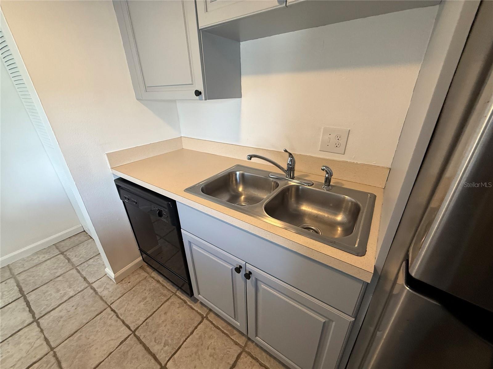 2636 Hidden Lake Drive, FL