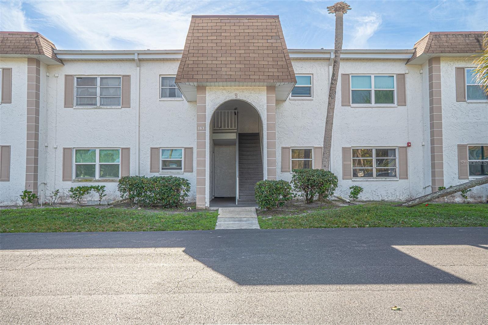 363 Mcmullen Booth Road, FL