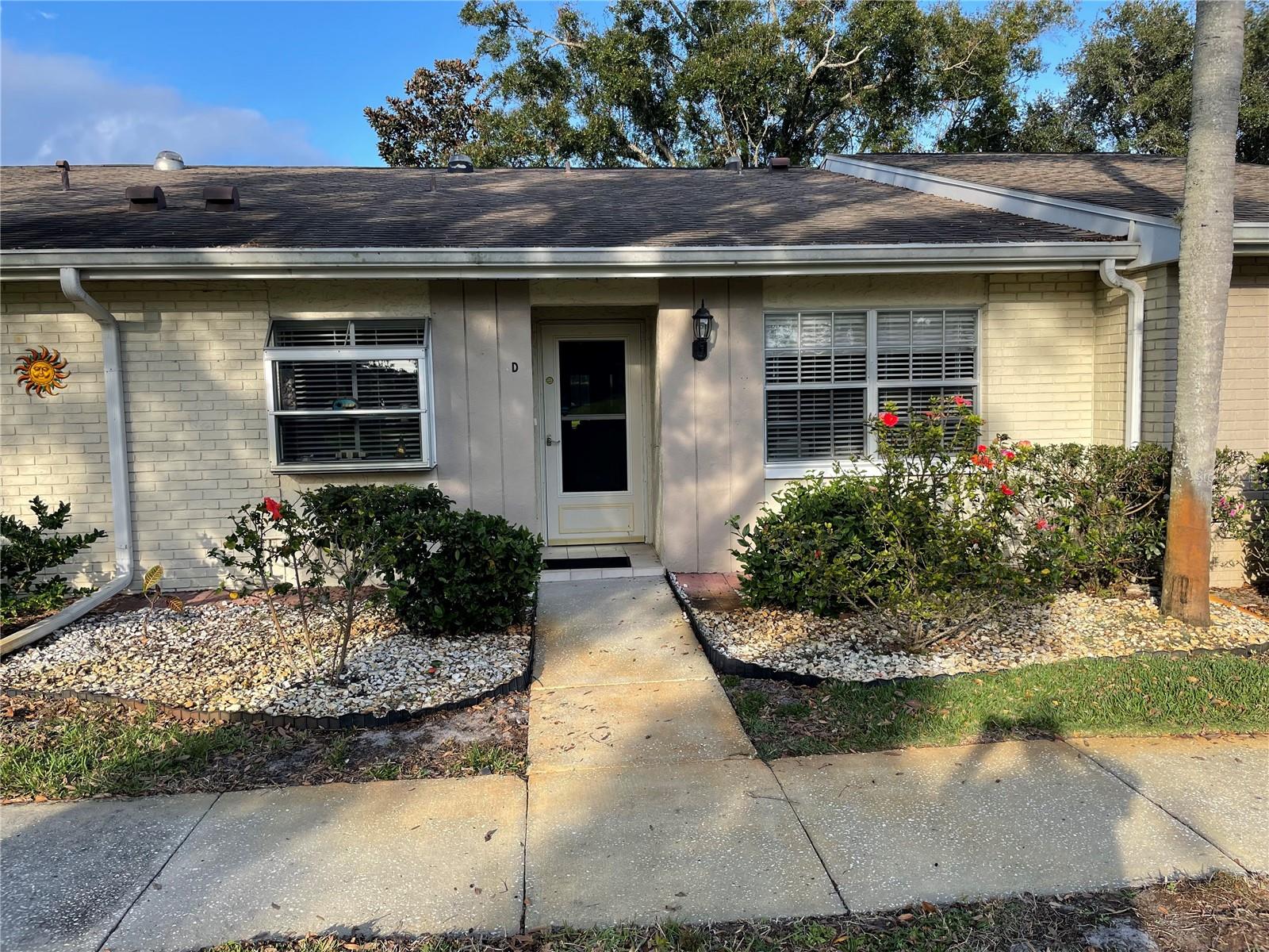 1084 Dunrobin Drive, FL