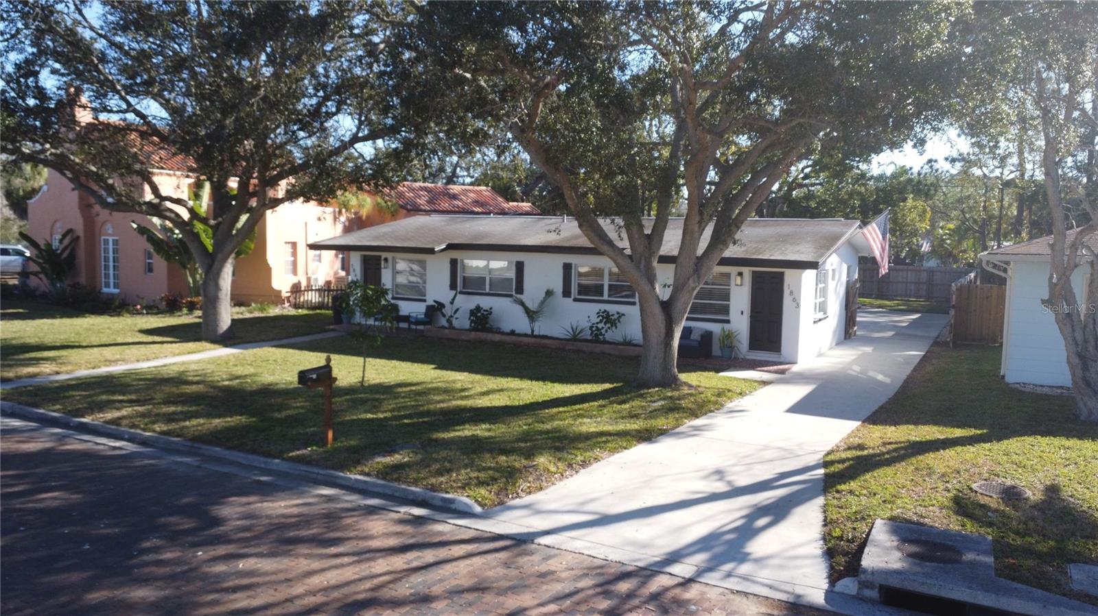 1863 Pasadena Drive, FL