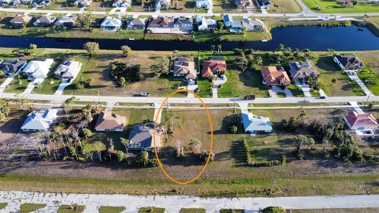 489 Boundary, FL