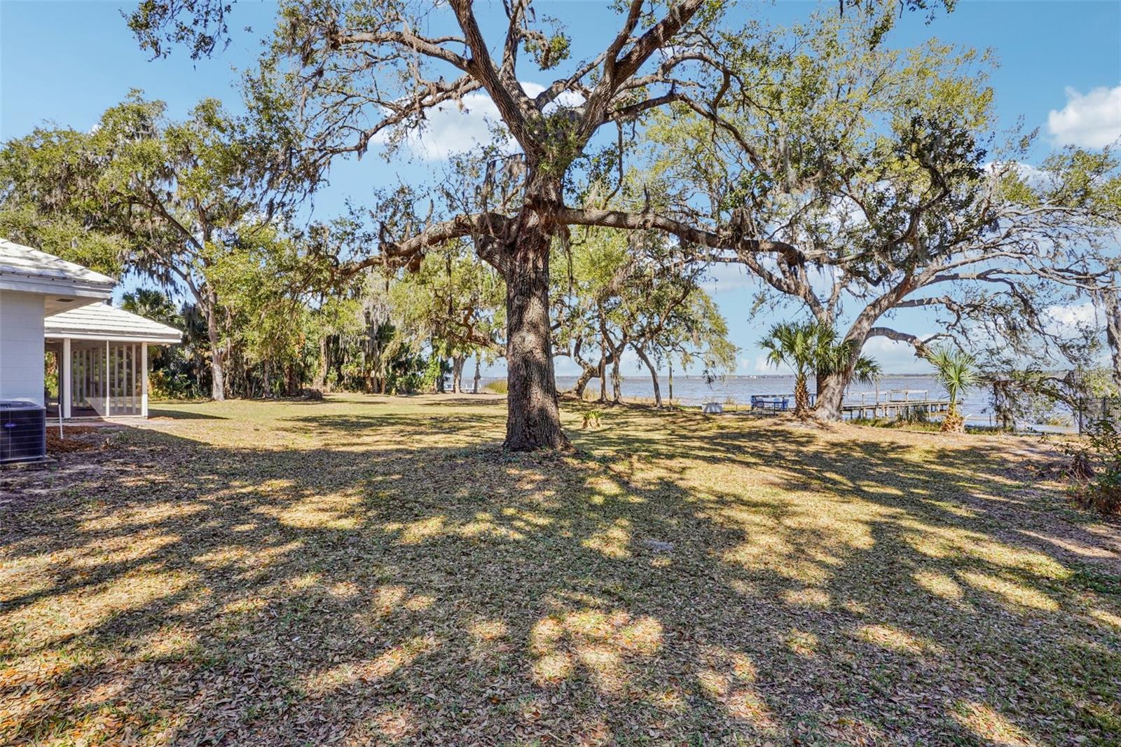 37048 County Road 452, FL