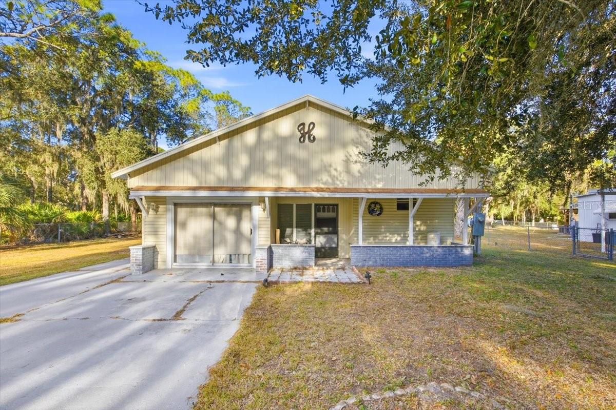 10513 Lynnwood Avenue, FL