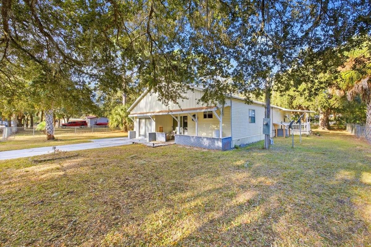 10513 Lynnwood Avenue, FL