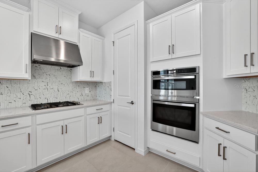 717 Steel Drive, FL