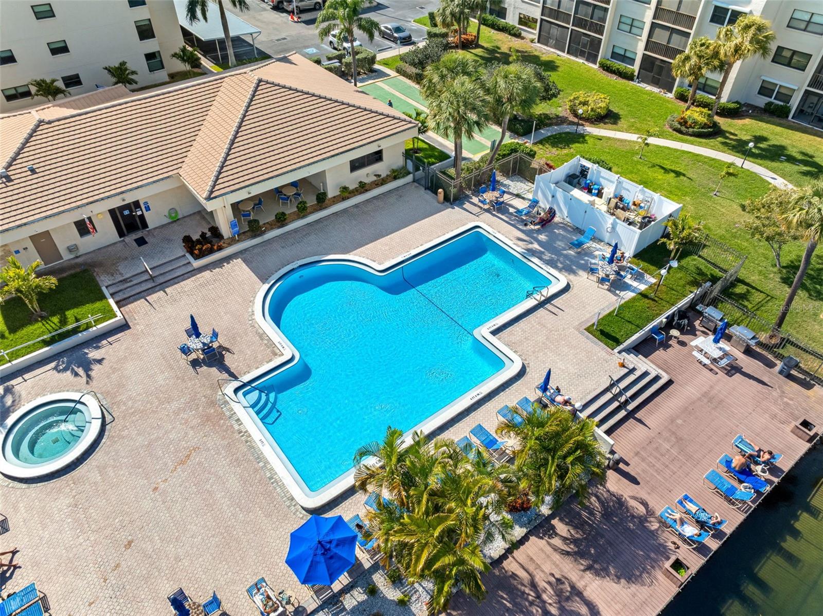 1316 Pasadena Ave S #303, FL