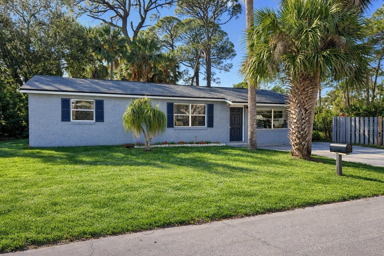 1806 James Street, FL