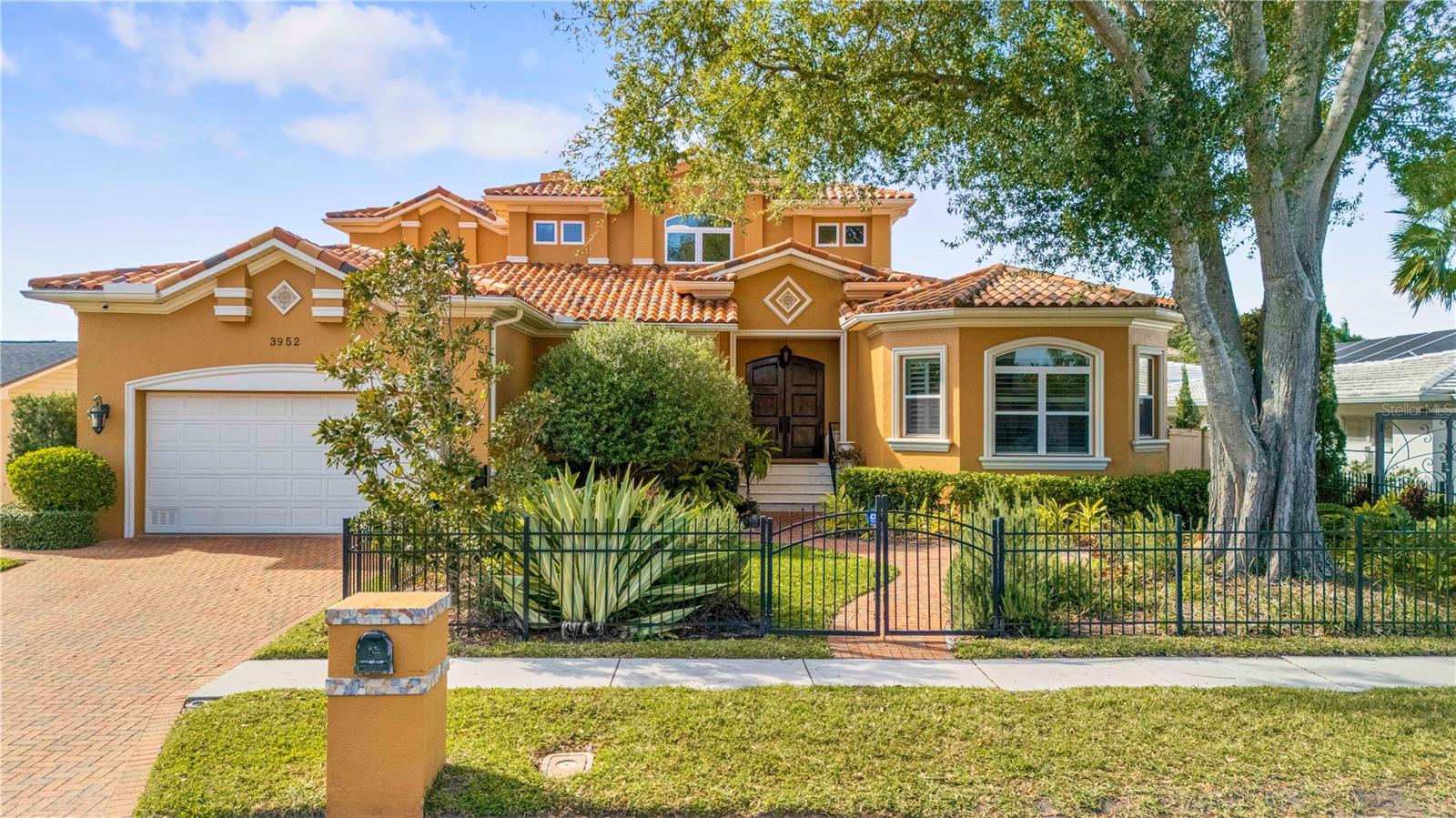 3952 Versailles Drive, FL