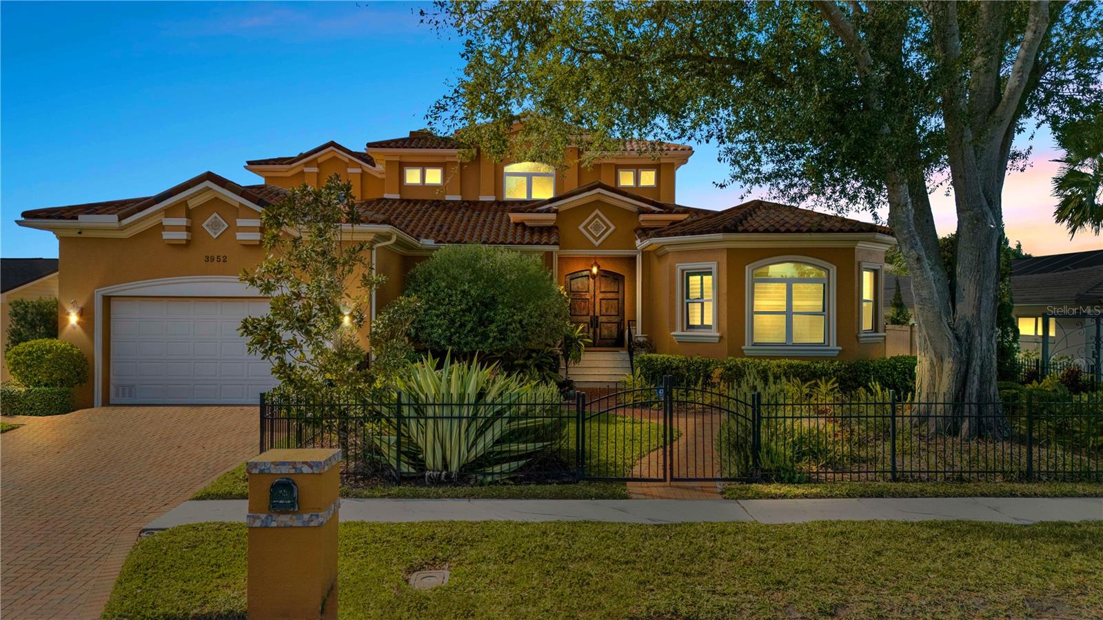 3952 Versailles Drive, FL