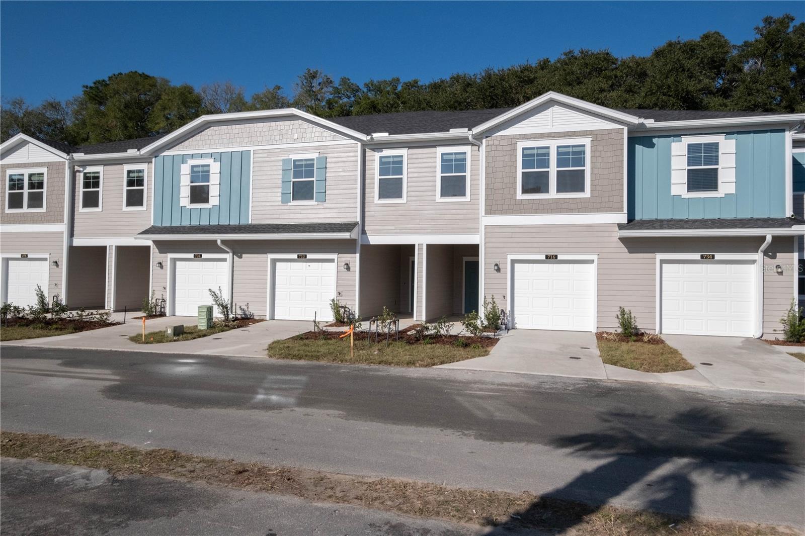 704 126th Terrace, FL