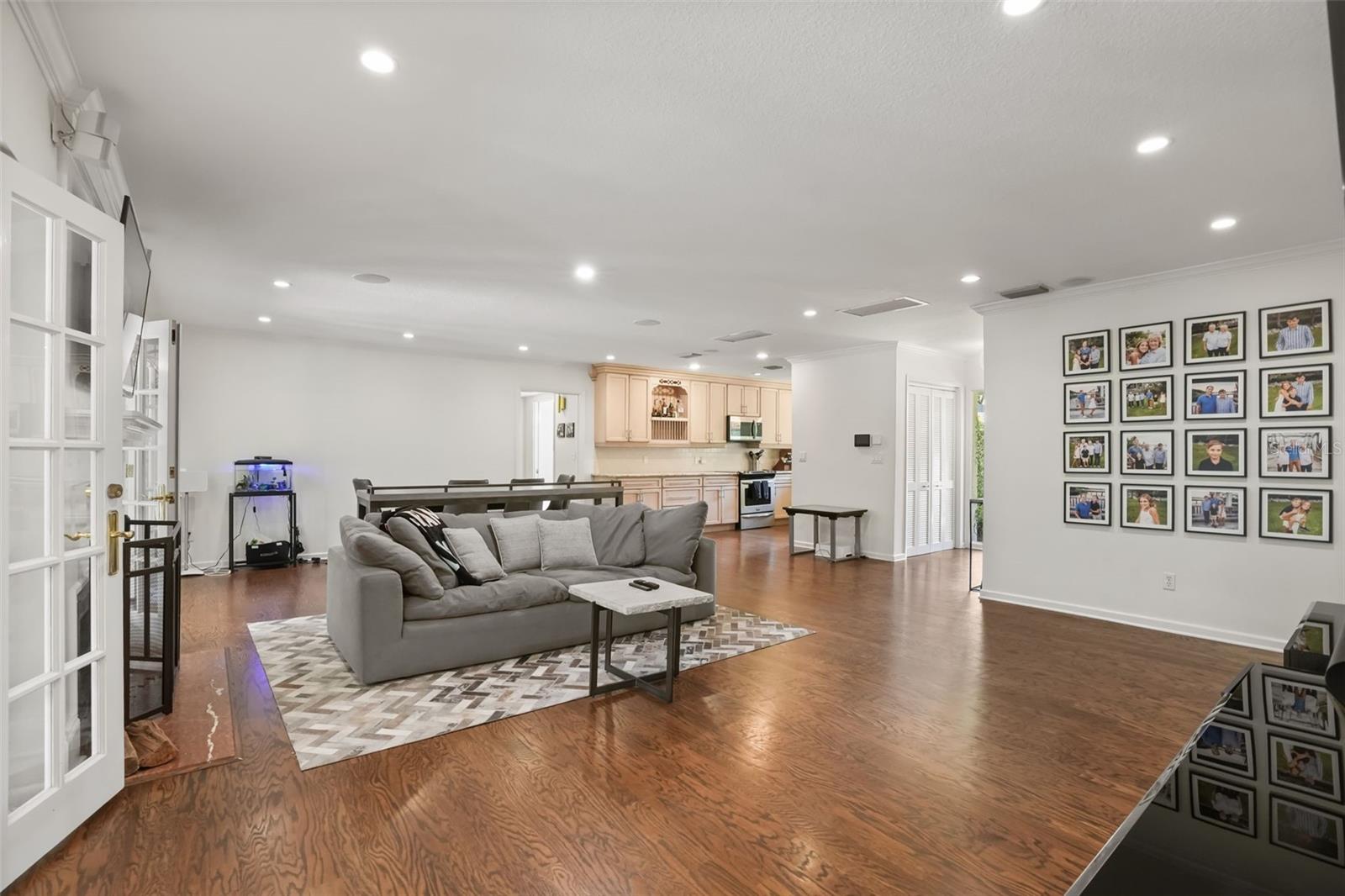 119 Hollie Court, FL