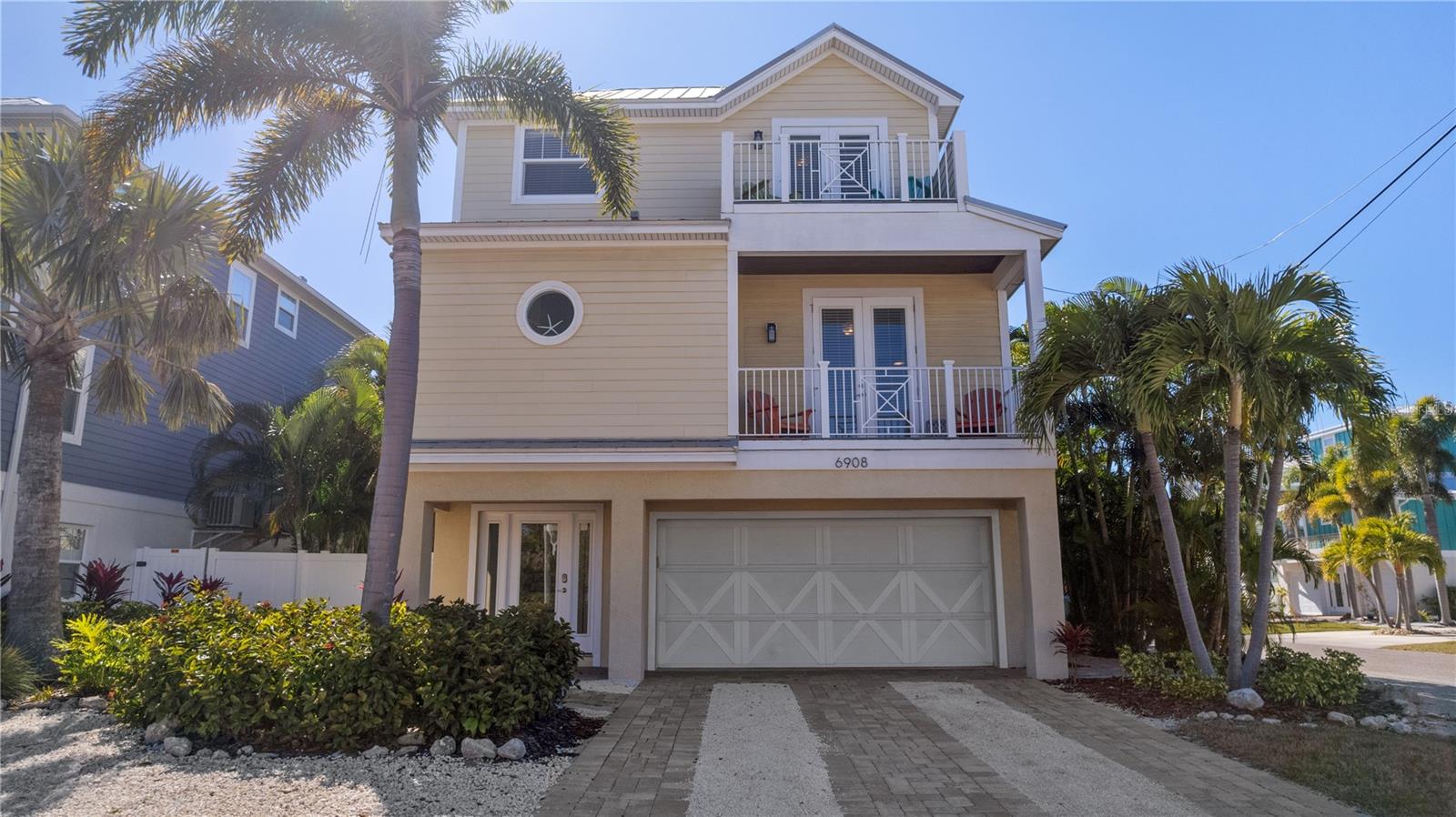 6908 Holmes Blvd, FL