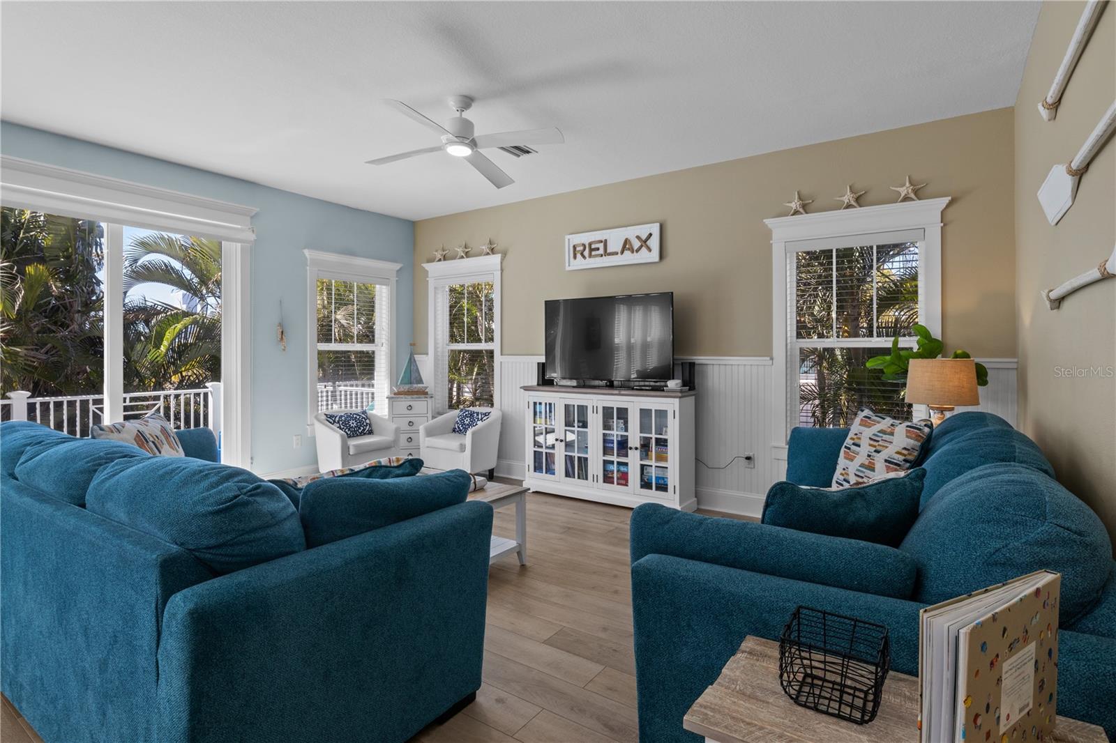 6908 Holmes Boulevard, FL
