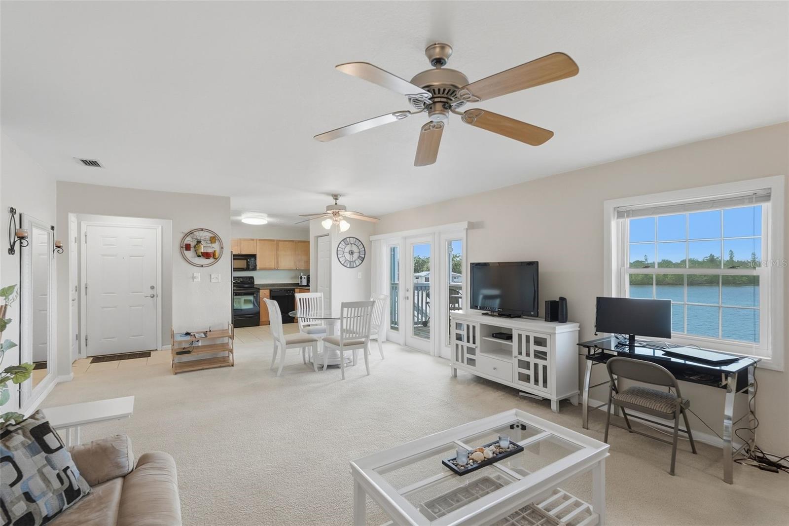 3783 Pompano, FL