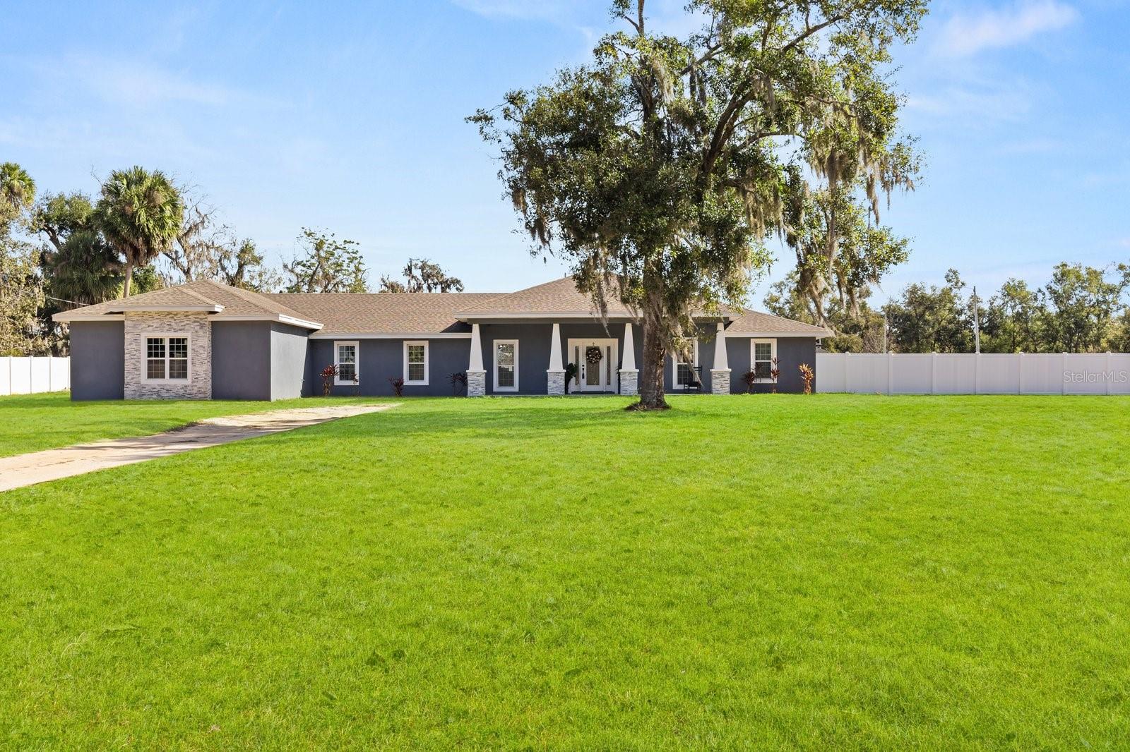812 Chastain Road, FL