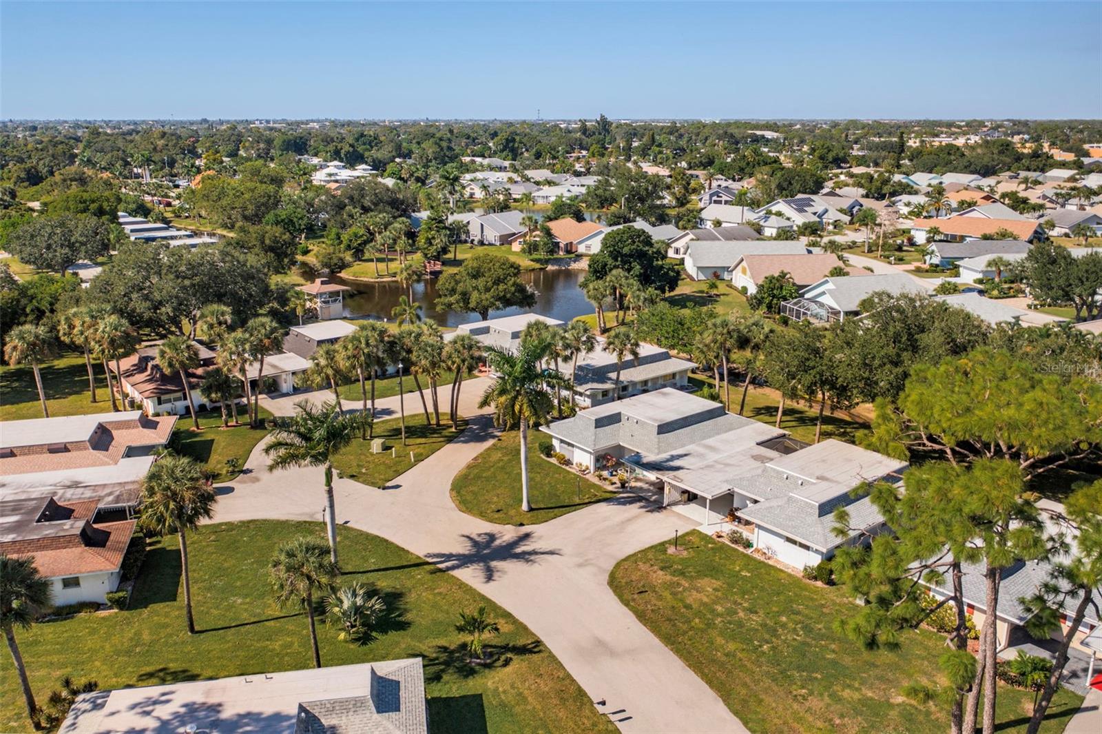 536 Pangola Drive, FL