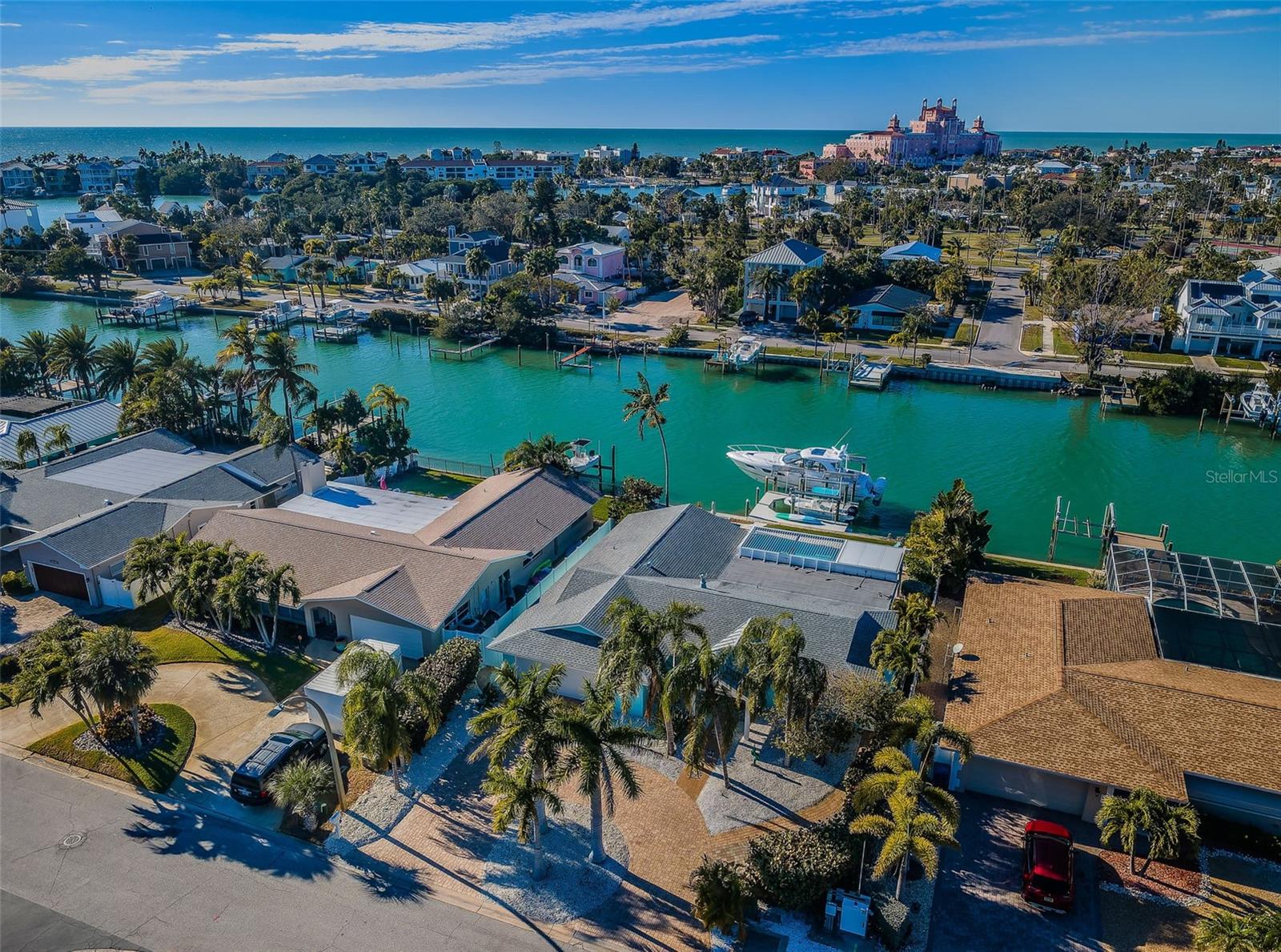 2910 Alton Dr, FL