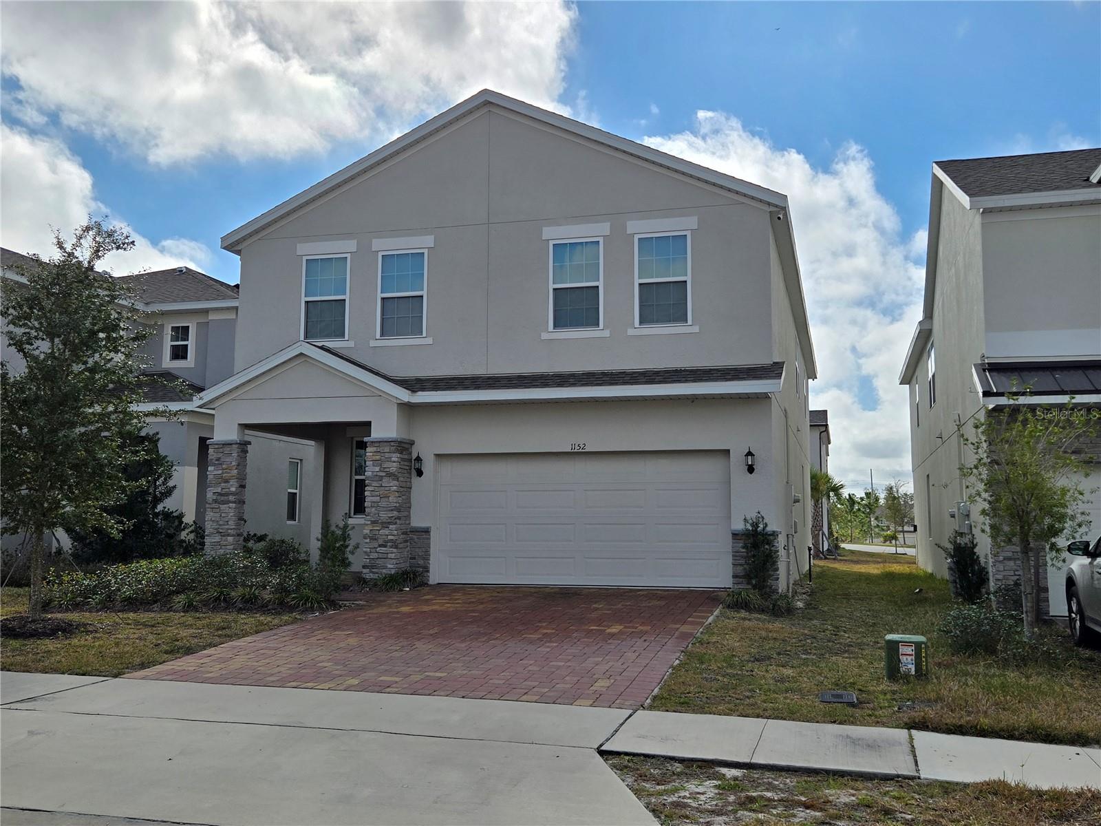 1152 Blue Garden Dr, FL