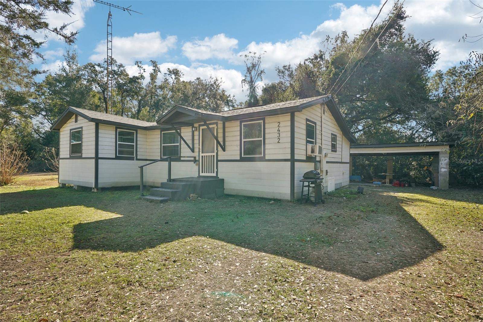 2432 2nd Street, FL