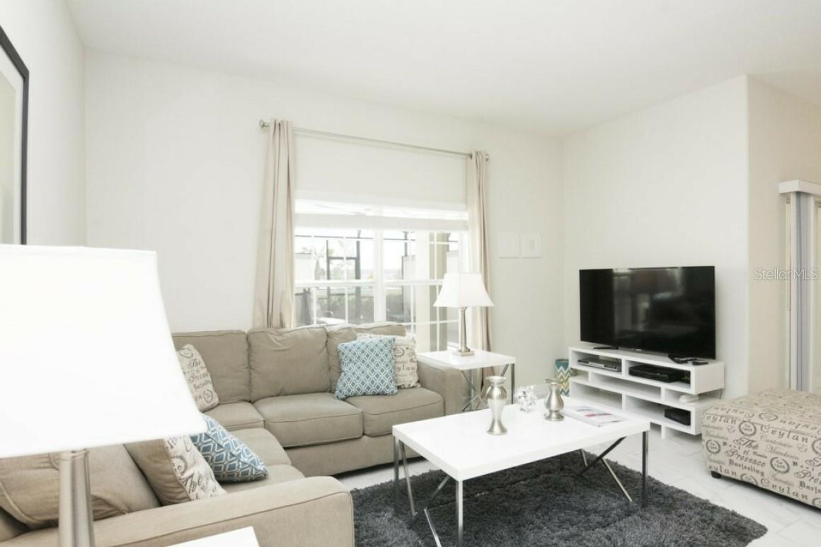 4807 Clock Tower Drive, FL
