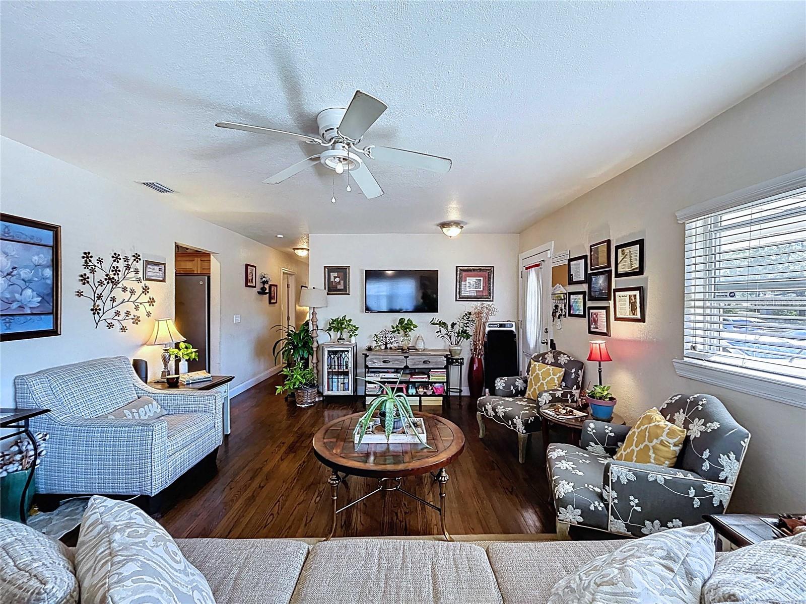 717 End Crescent, FL