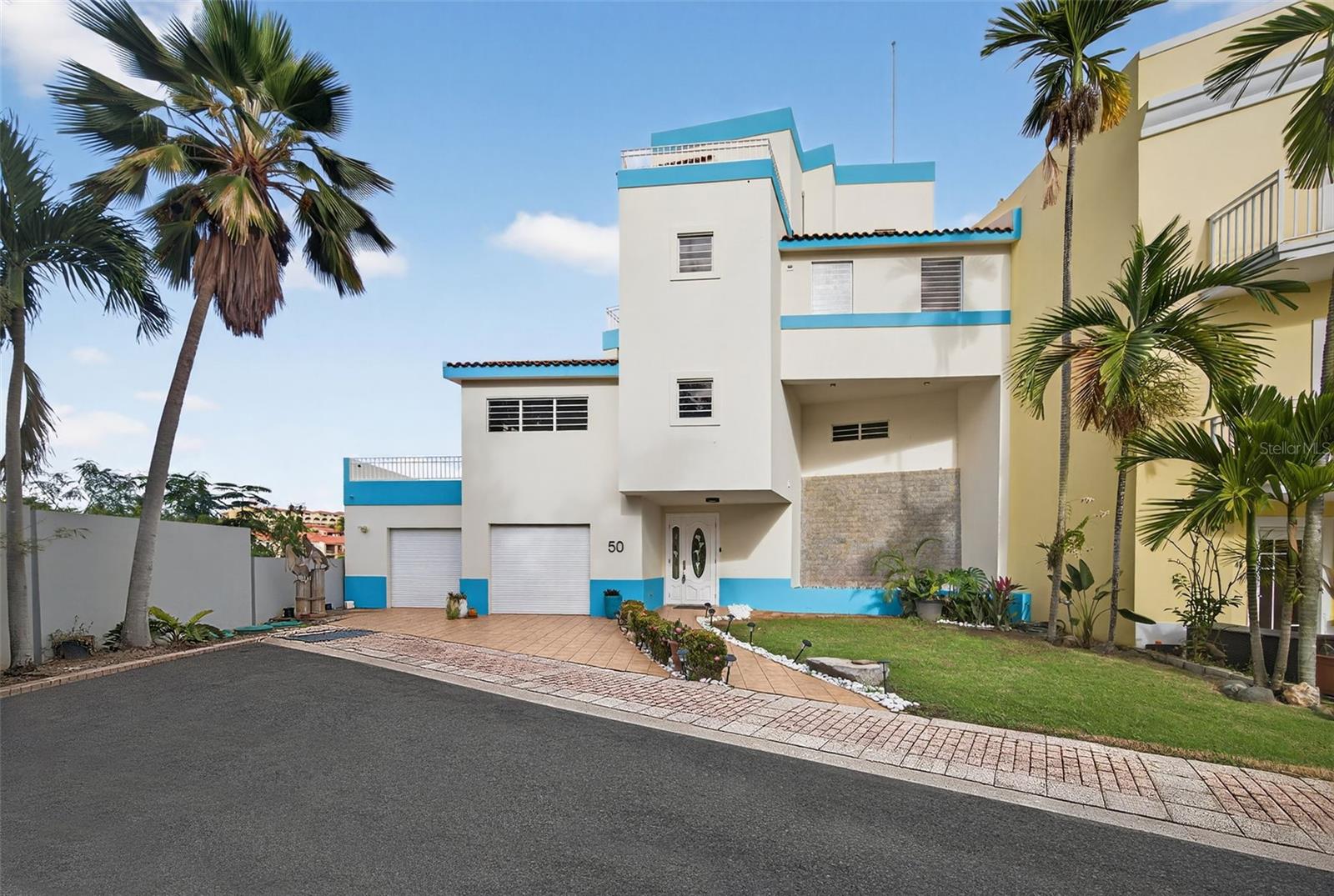 50 Peninsula De San Juan, PR