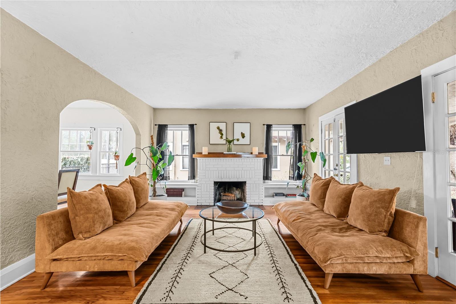 210 Phillips Place, FL