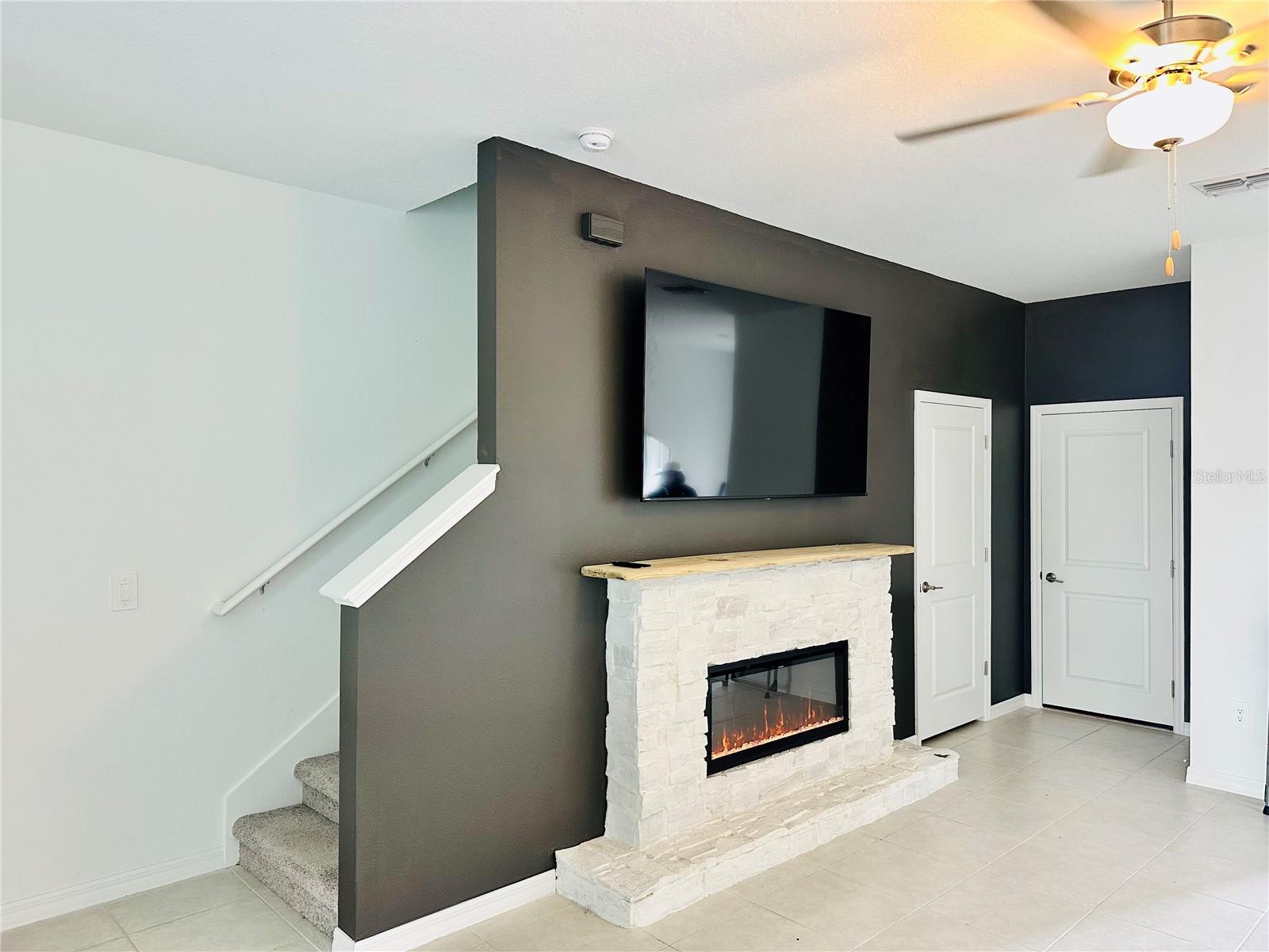 8271 Corner Pine Way, FL