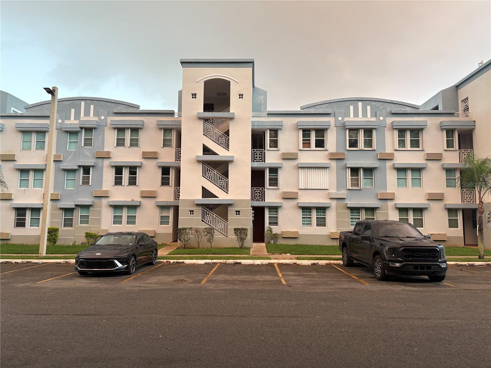1502 Ocean Point #1, PR