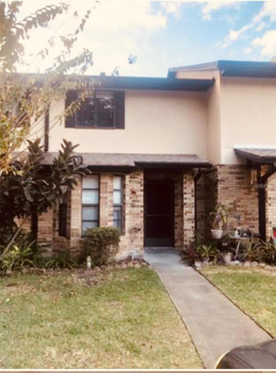 1808 Foxhall Circle, FL