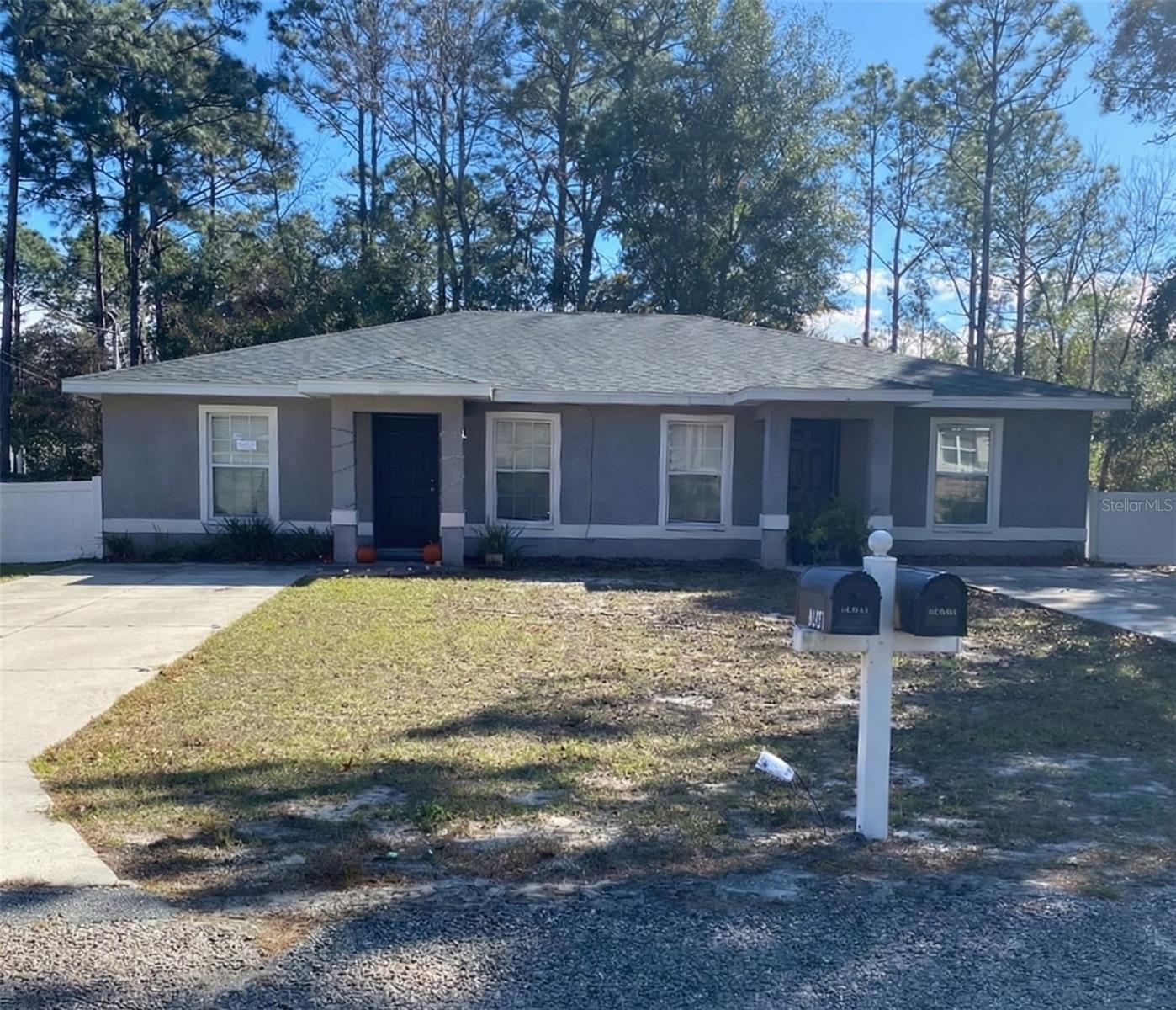 9435 N Manashee Dr, FL