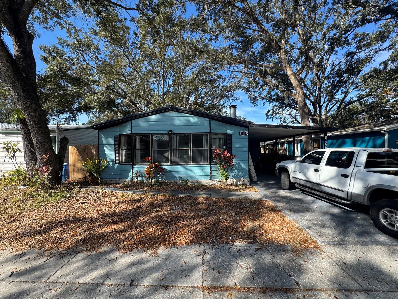 10559 Bay Hills Circle, FL