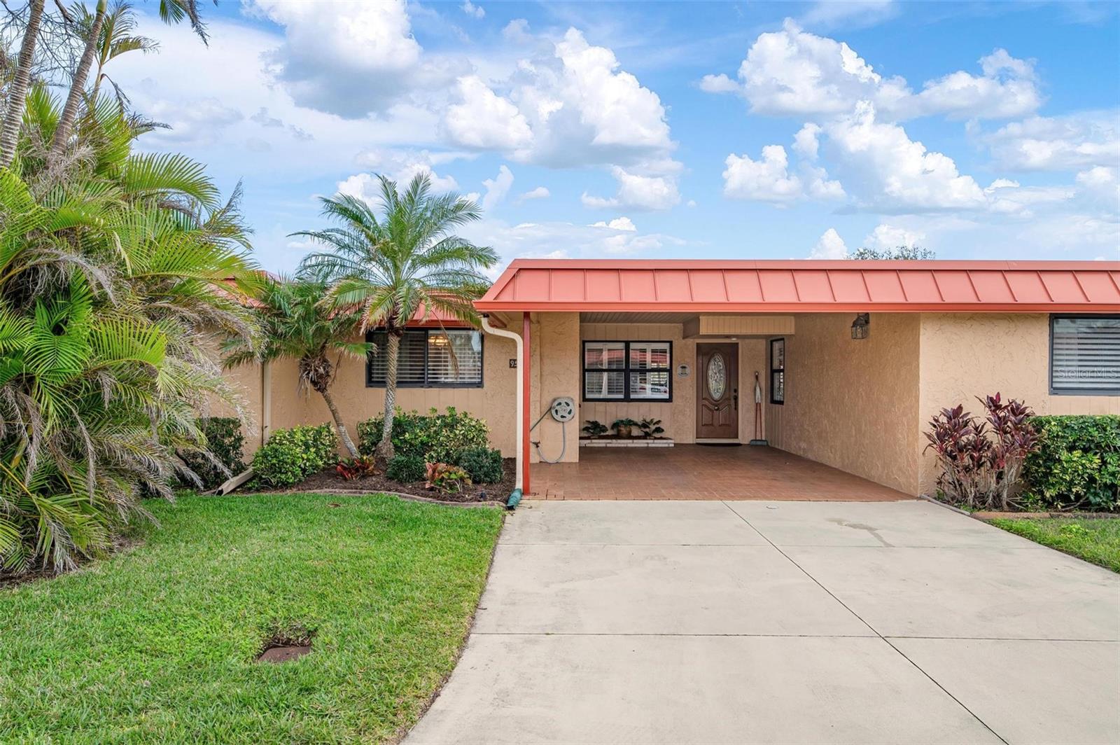 9527 Azure Cove, FL