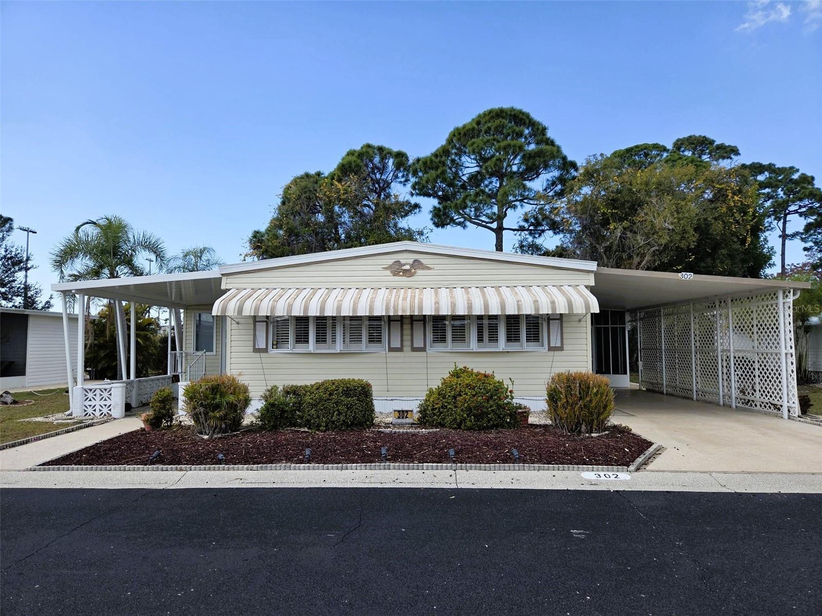 302 Oakwood Blvd W, FL