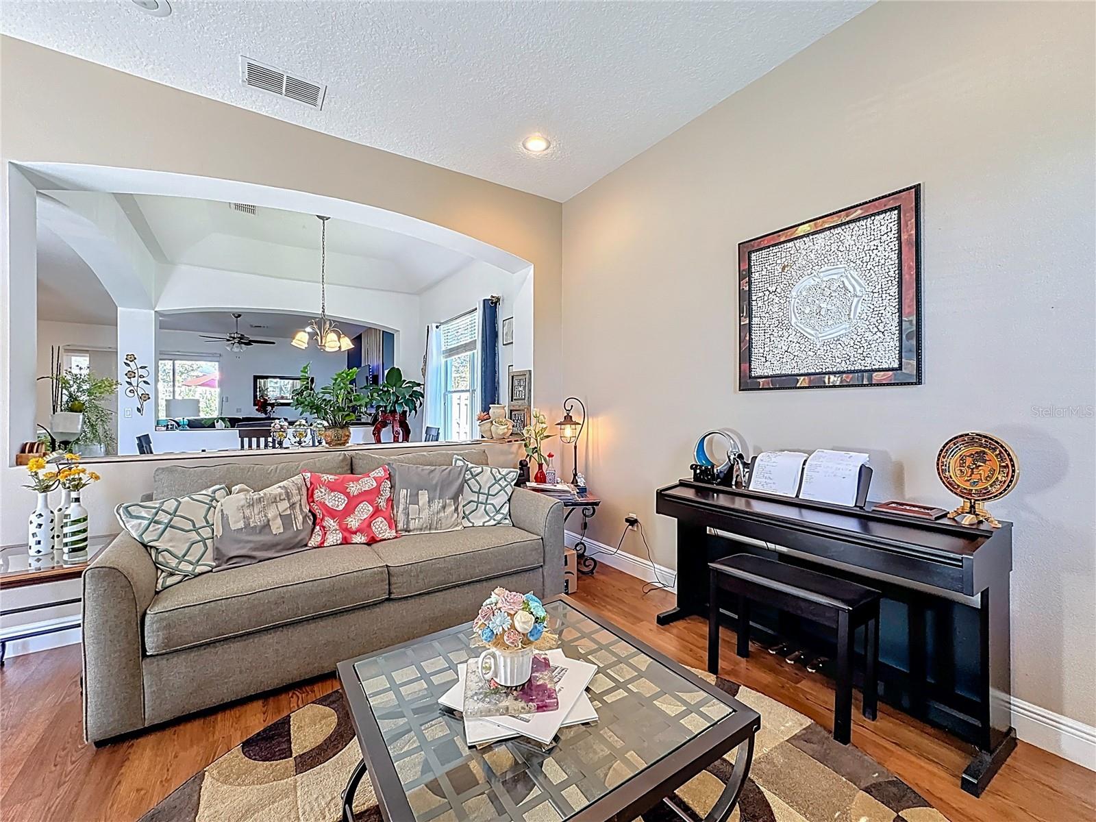 8463 Dover View Lane, FL