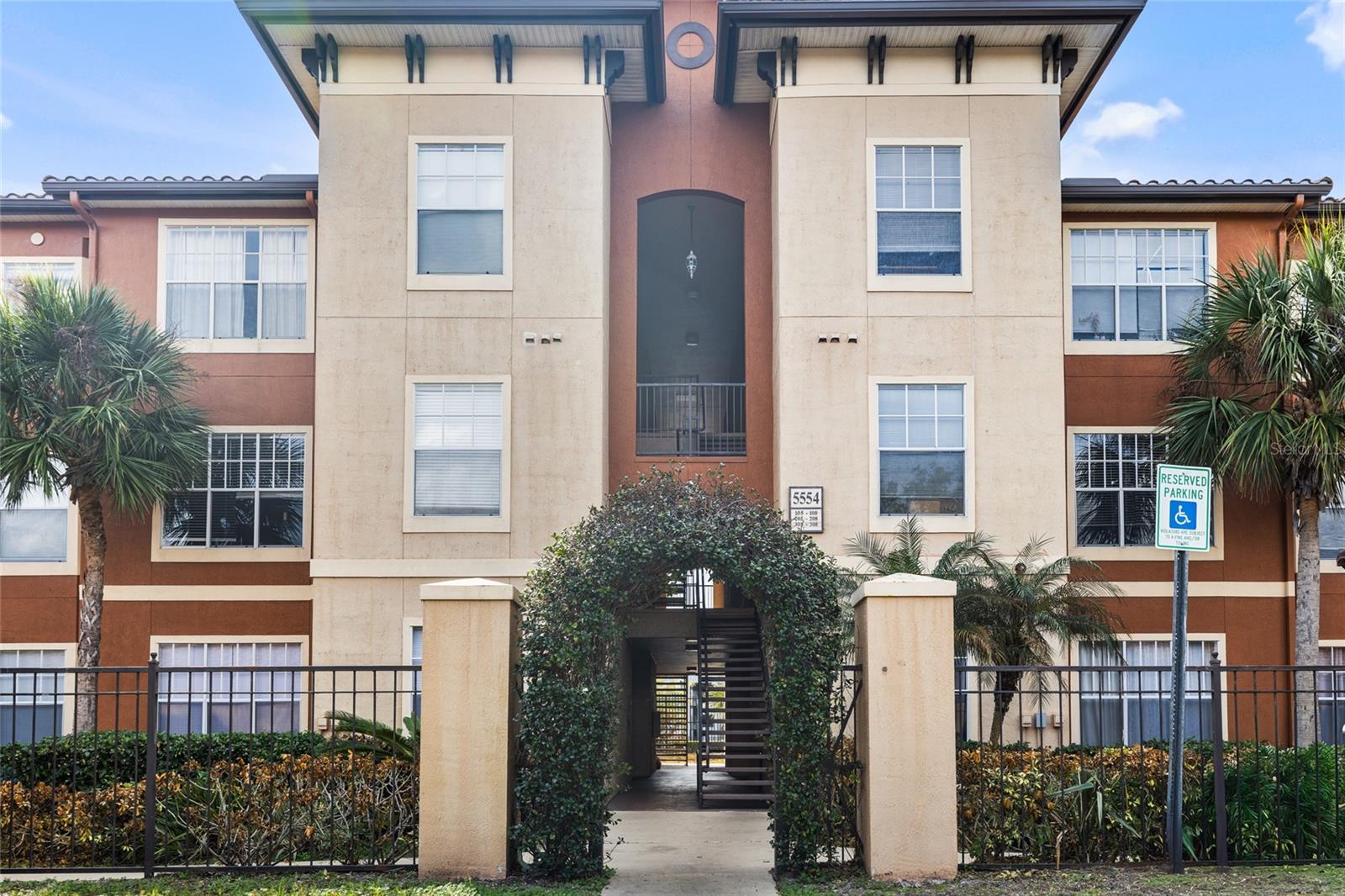 5554 Metrowest Boulevard, FL