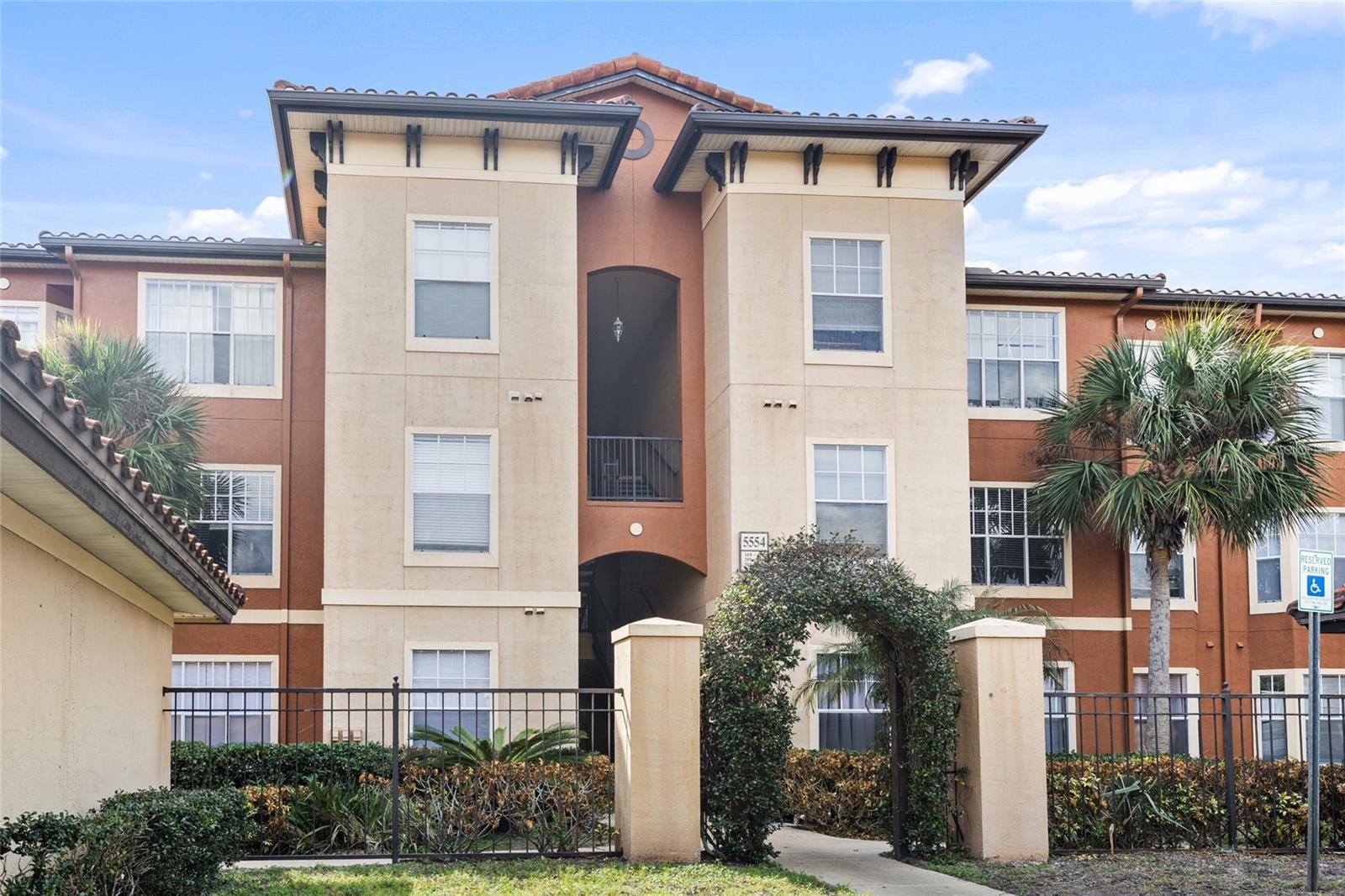 5554 Metrowest Boulevard, FL
