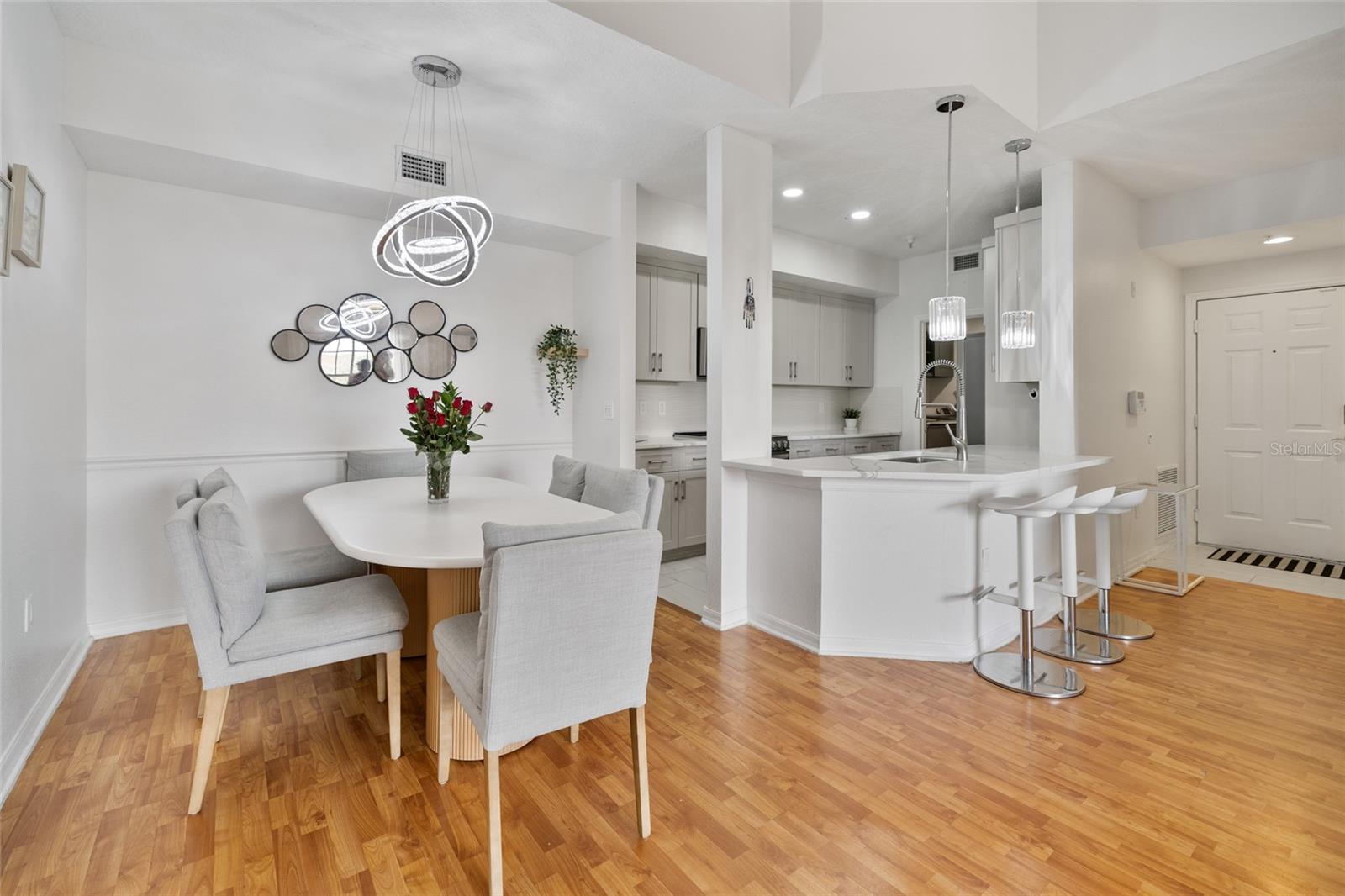 5554 Metrowest Boulevard, FL