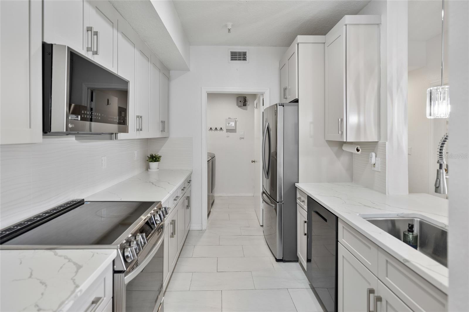 5554 Metrowest Boulevard, FL