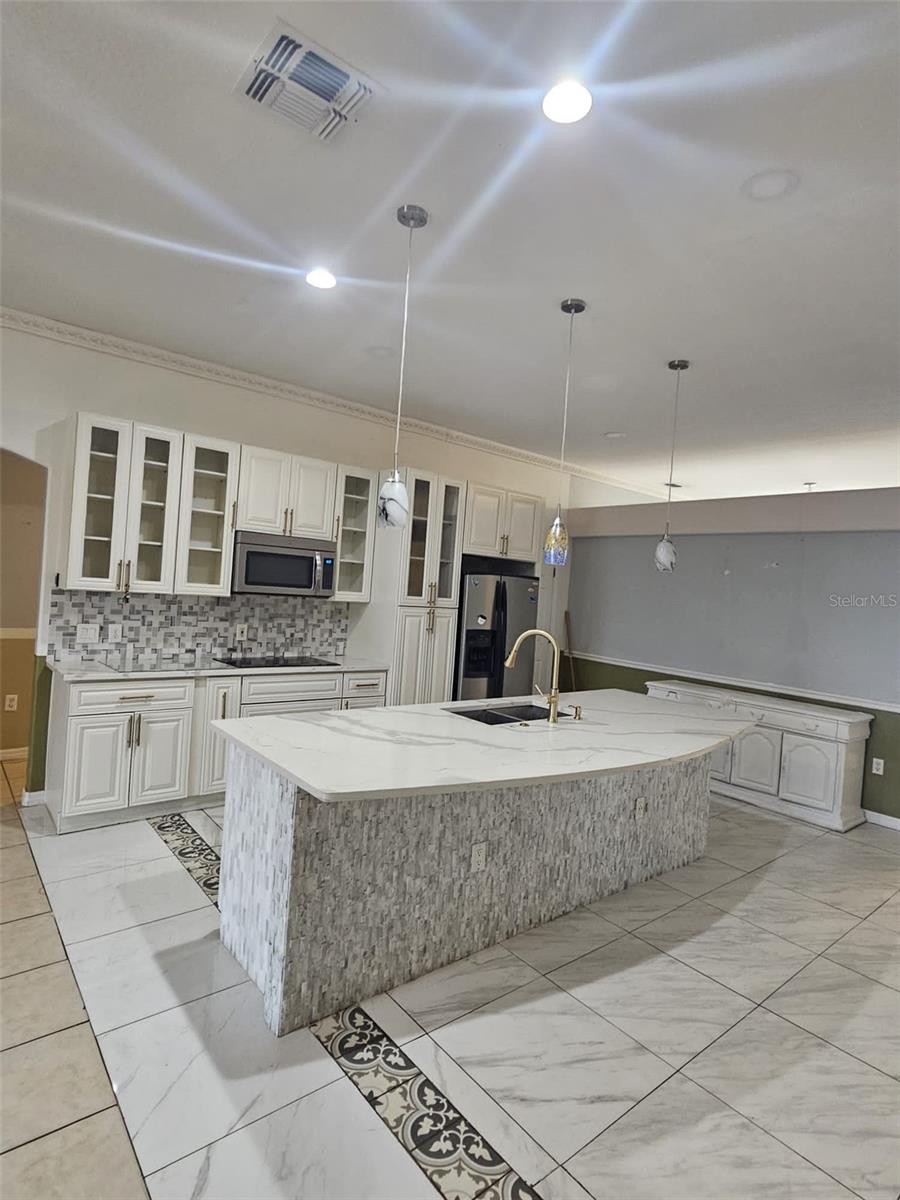 807 Massy Court, FL